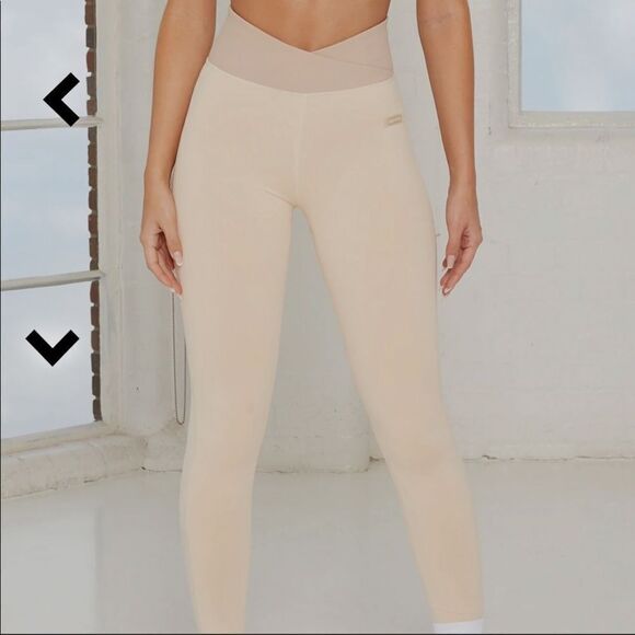 New Bo + Tee REVIVE WRAP V WAIST LEGGINGS IN BEIGE - Picture 6 of 10